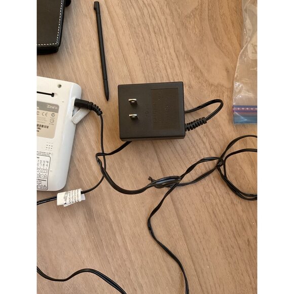 PalmOne Zire 31 Handheld PDA With Stylus Case Charger & Desktop Software CD - Picture 4 of 4